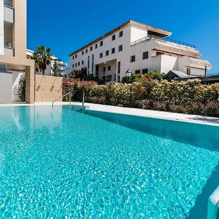 Newly Built Modern Penthouse In Puerto Banus *