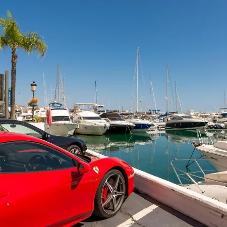 Newly Built Modern Penthouse In Puerto Banus Daire