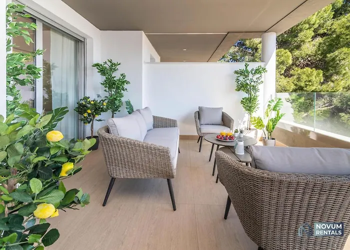 Newly Built Modern Penthouse In Puerto Banus Daire