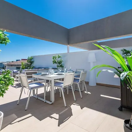 Апартаменты Newly Built Modern Penthouse In Puerto Banus